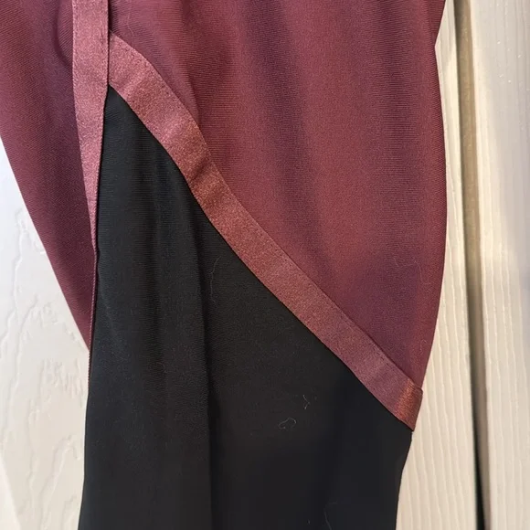 Under Armour heat gear ribbon ankle leggings. - Picture 4 of 5